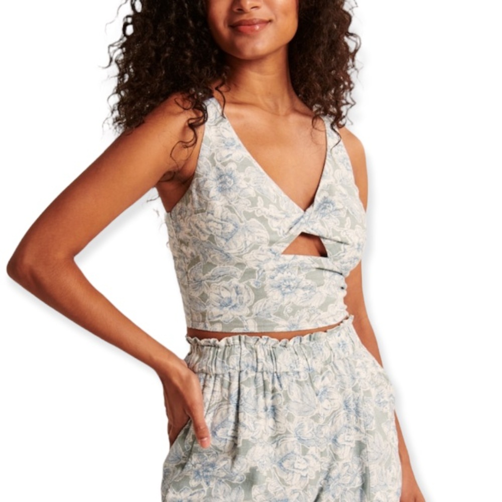 A&F Twist-Front Linen-Blend Top
